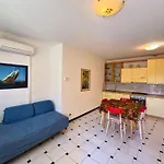 Apartment Frontemare Grado